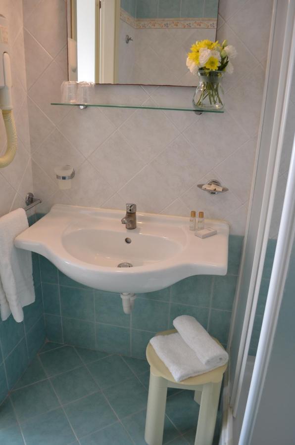 Hotel I Due Gabbiani Citr 9006 Marina dʼMarina dʼAndora المظهر الخارجي الصورة