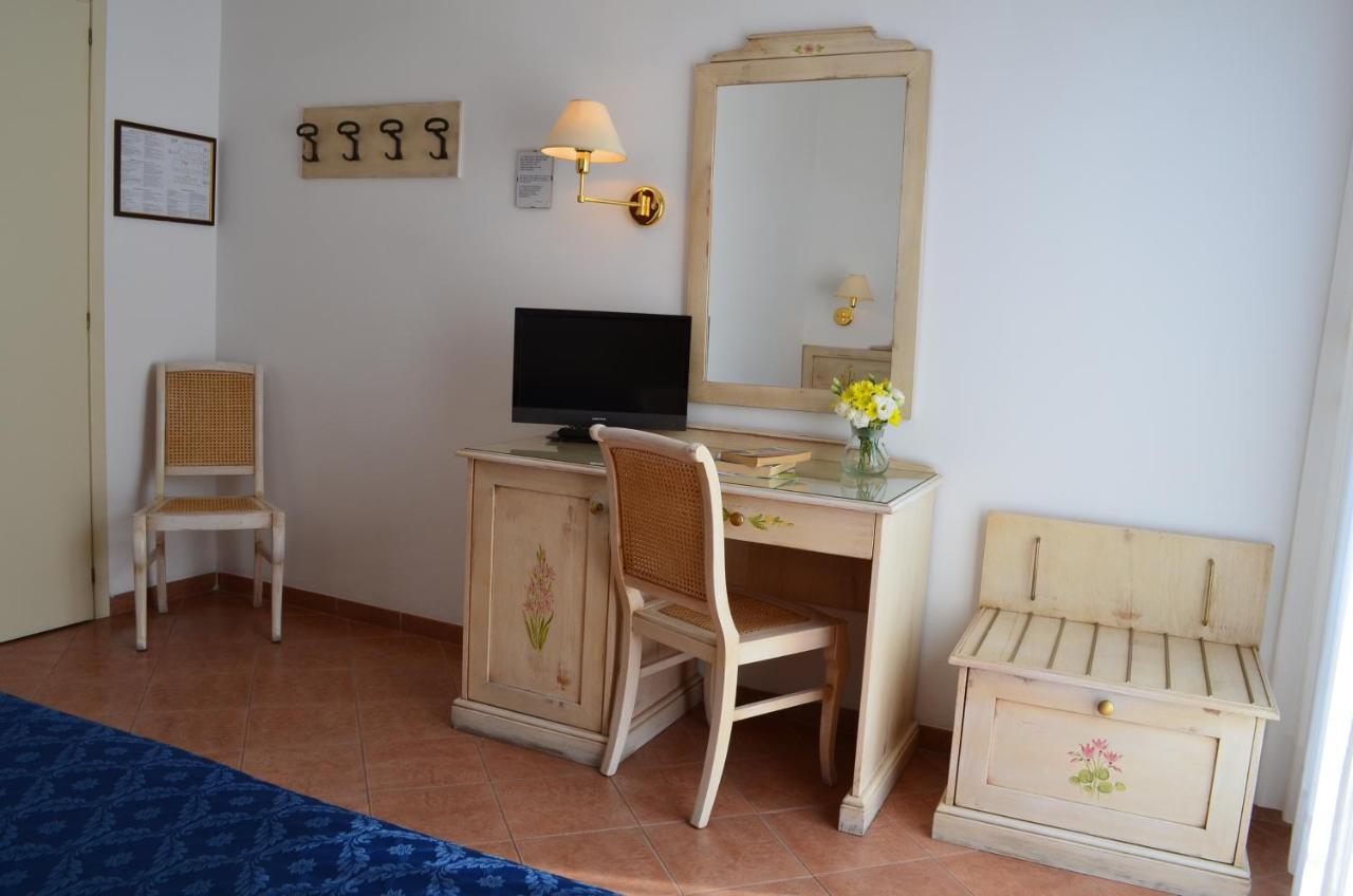 Hotel I Due Gabbiani Citr 9006 Marina dʼMarina dʼAndora المظهر الخارجي الصورة