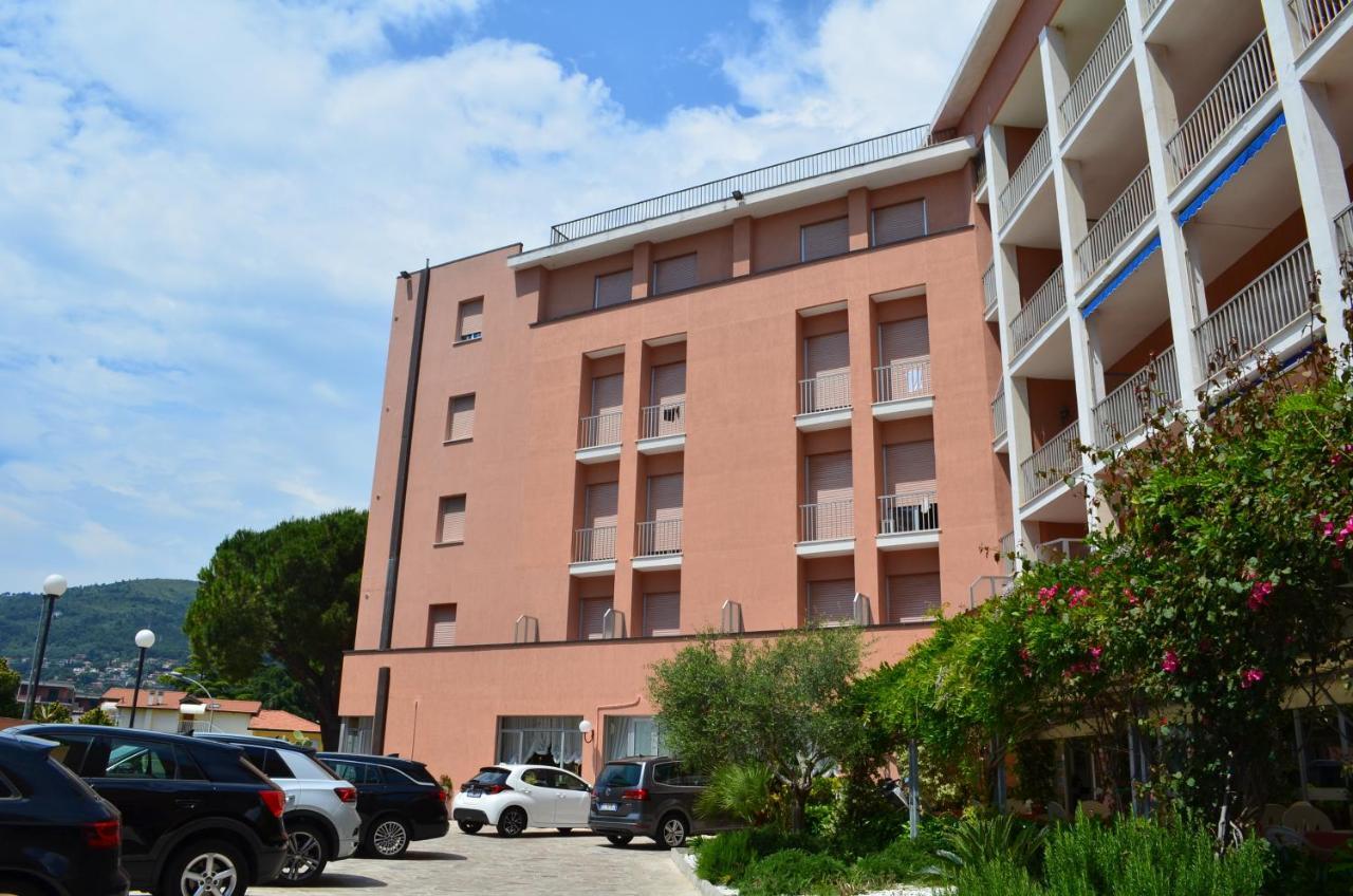Hotel I Due Gabbiani Citr 9006 Marina dʼMarina dʼAndora المظهر الخارجي الصورة