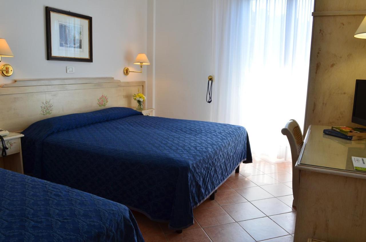 Hotel I Due Gabbiani Citr 9006 Marina dʼMarina dʼAndora المظهر الخارجي الصورة